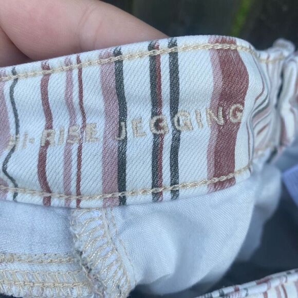 American Eagle Striped Mauve Hi Rise Jegging Jeans | 0 - Picture 4 of 5